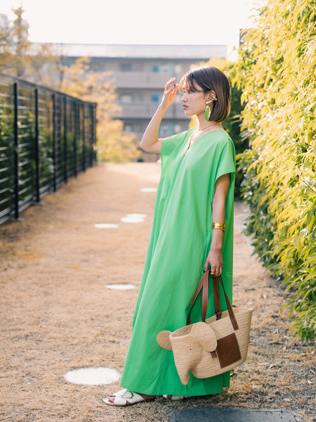 V NECK TENT LINE ONEPIECE