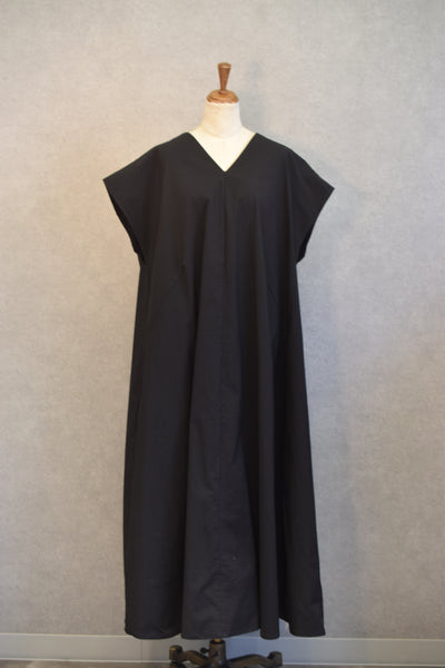 V NECK TENT LINE ONEPIECE