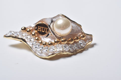 OYSTER PEARL BROCCH