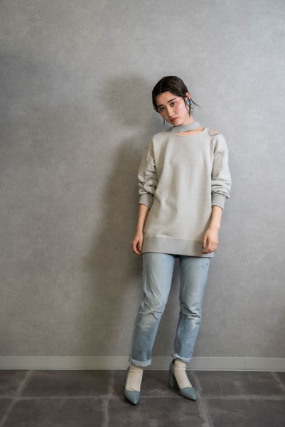 ASYMMETRY OPEN SHOULDER LONG SLEEVE URAKE PULLOVER