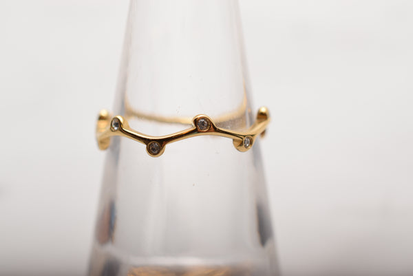 SLENDER WAVY RING