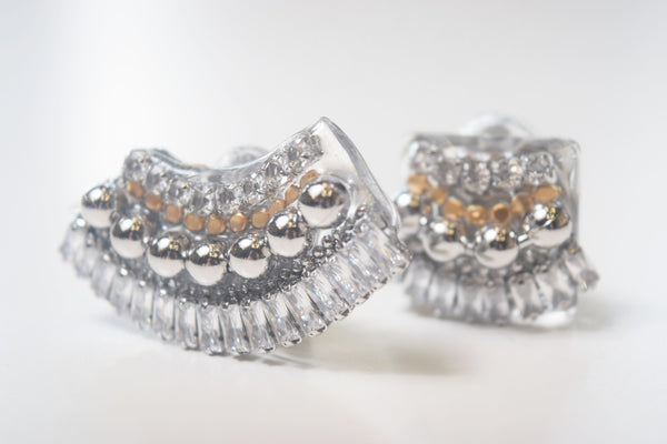 FUN DAIA EARRING
