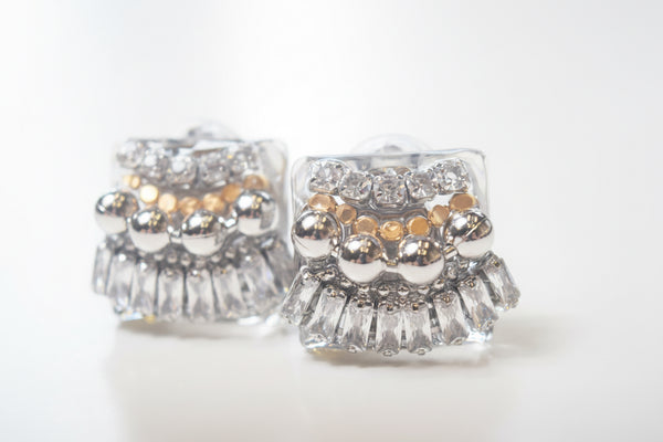 FUN DAIA MINI EARRING