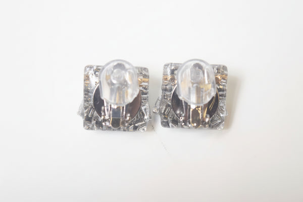 FUN DAIA MINI EARRING