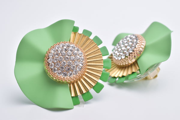 MODERN FLOWER EARRING/PIERCE