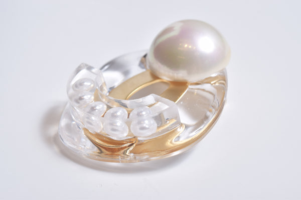 PEARL PEARL BROOCH