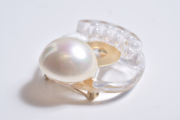 PEARL PEARL BROOCH