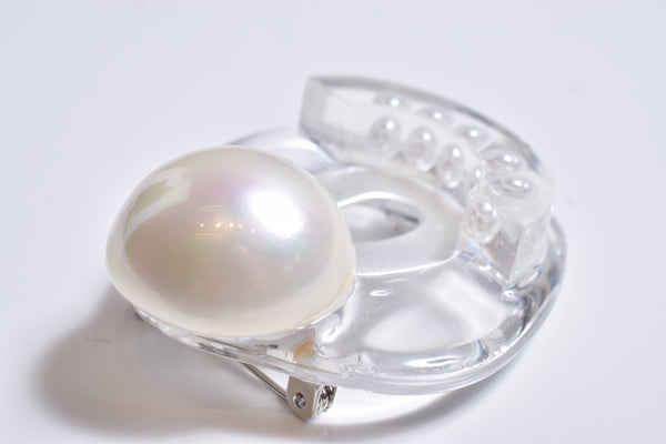 PEARL PEARL BROOCH