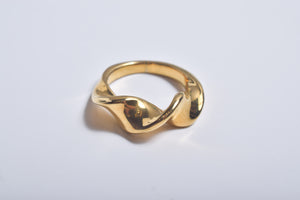 TWIST CURVED RING