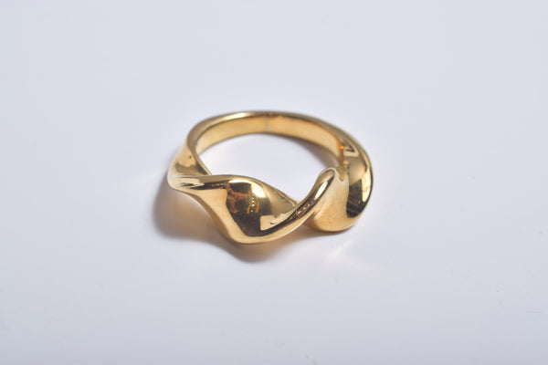 TWIST CURVE RING