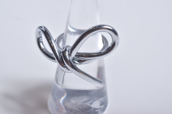BUTTERFLY KNOT RING