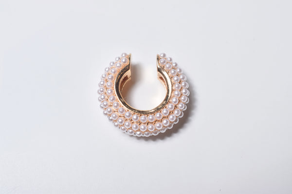 PEARL LAYER EARCUFF