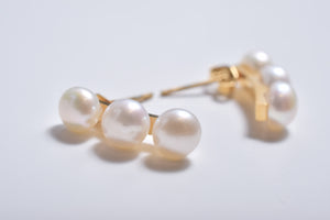 THREE PEARLS PIERCE