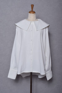 BIG COLLAR BLOUSE