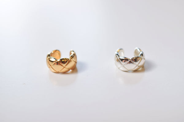 QUILTED GLOW EARCUFF
