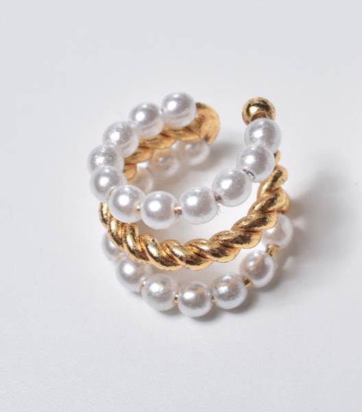 PEARL TWIST METAL EARCUFF