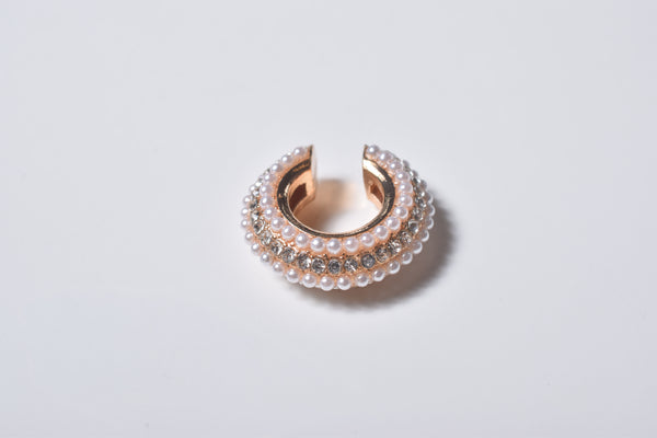 PEARL LAYER EARCUFF