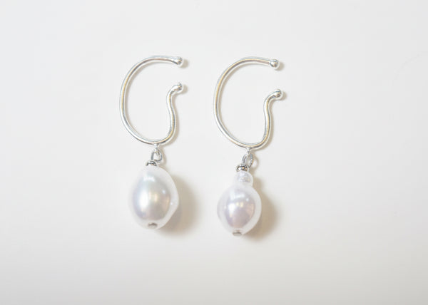 SWING PEARL EARCUFF