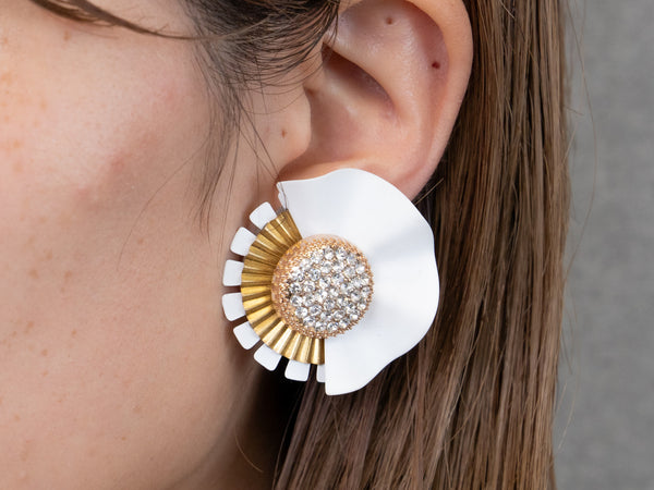 MODERN FLOWER EARRING/PIERCE