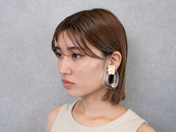 BLOCK EARRING/PIERCE