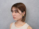 CLEAR FLOWER EARRING/PIERCE