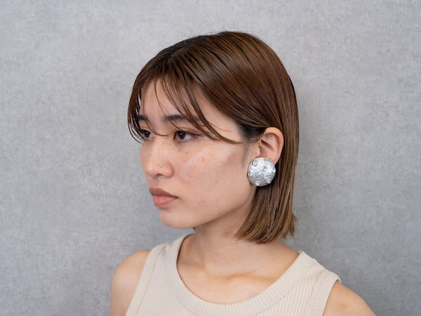DOT EARRING