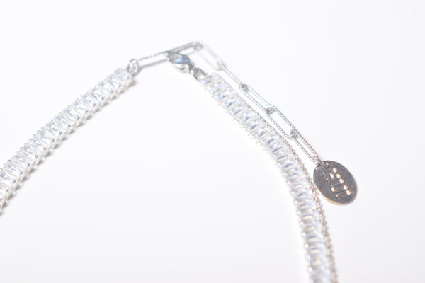 DIALANE NECKLACE