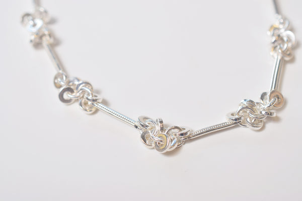 THIN HEART NECKLACE