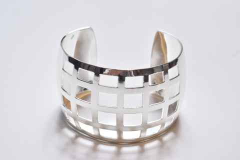 GRID BANGLE