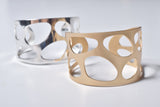HOLLOW OVAL BANGLE