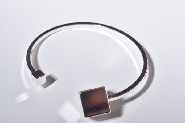 CUBE BANGLE