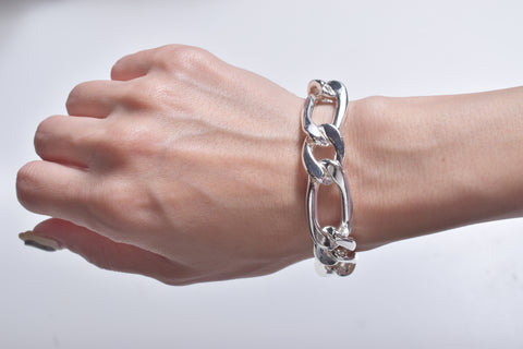 THICK CHAIN BRACELET