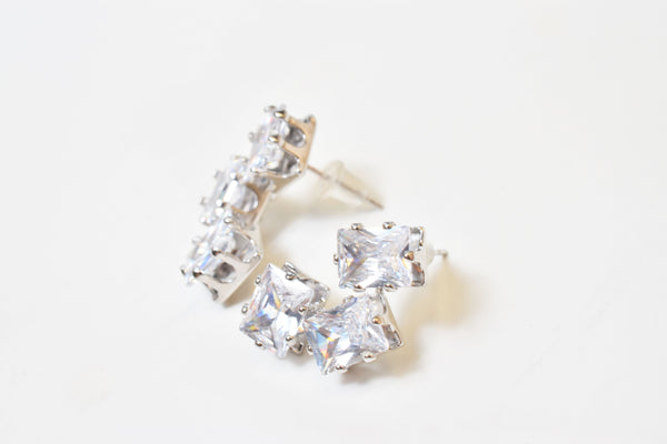 ZIRCONIA SQUARE PIERCE