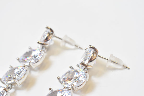 ZIRCONIA DROP PIERCE