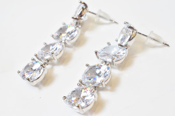 ZIRCONIA DROP PIERCE