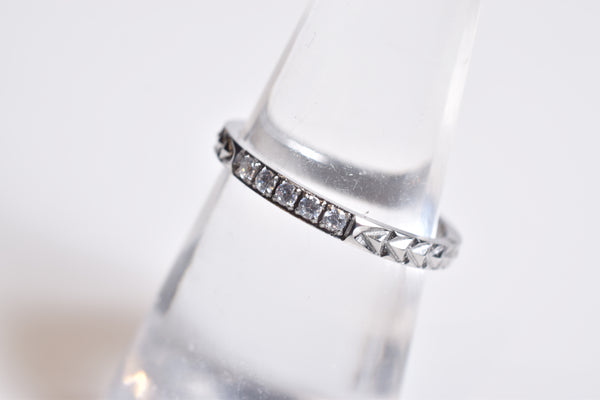 MELEE AND ARROW RING
