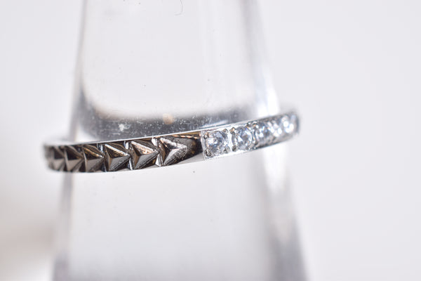 MELEE AND ARROW RING