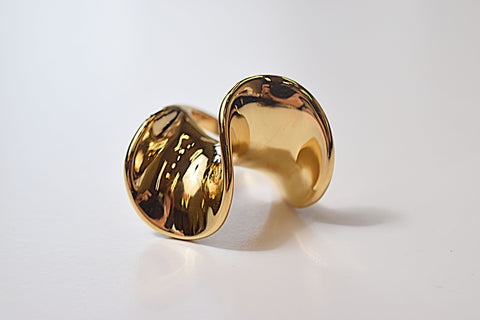 SCULPTURAL RING