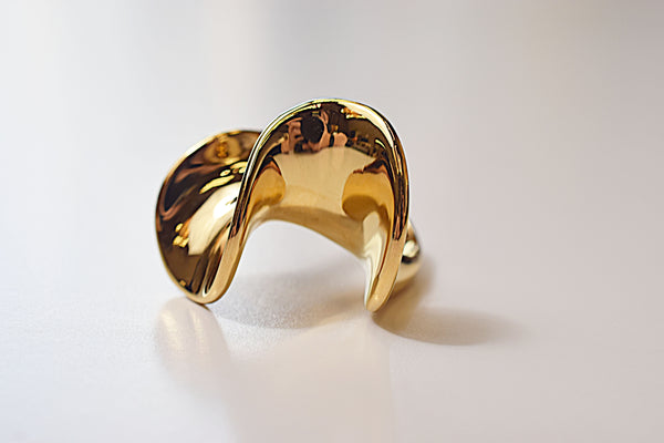 SCULPTURAL RING