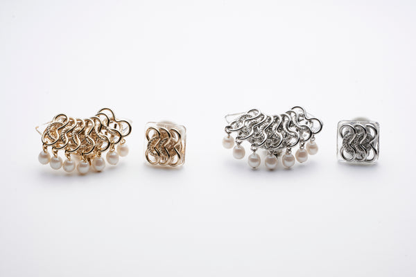 FRINGE PEARL EARRING