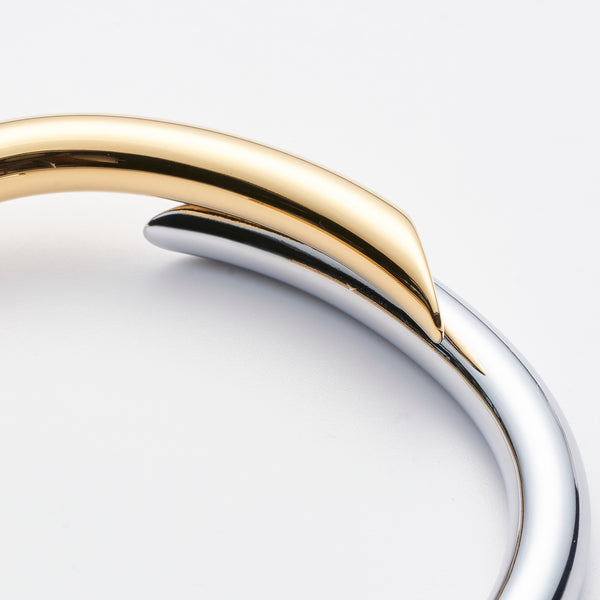 LINE DESIGN BANGLE