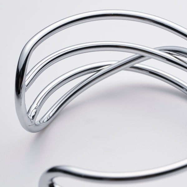 BRILLIANT WIRE BANGLE