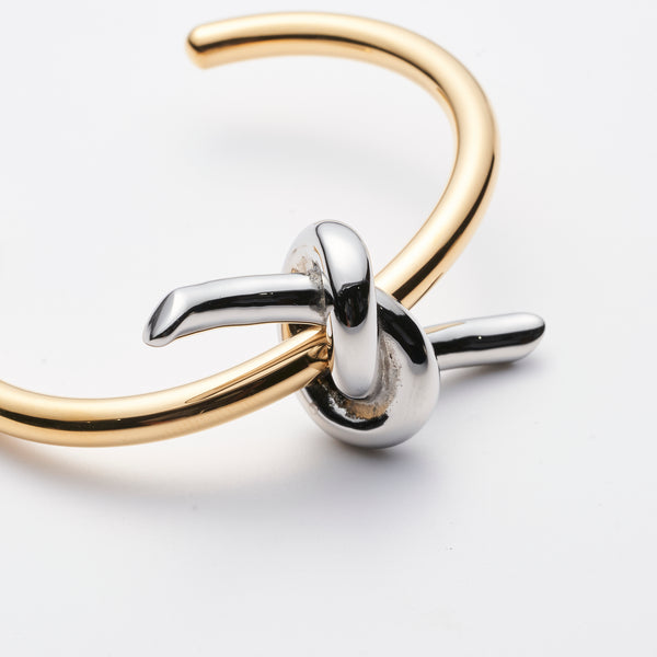 SINGLE KNOT BANGLE