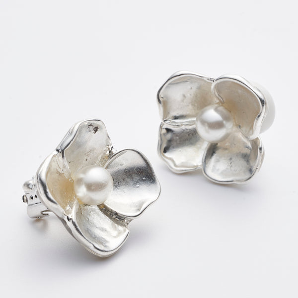 MINI FLOWER EARRING/PIERCE