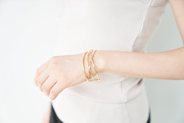 BRILLIANT WIRE BANGLE