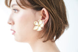 MAT FLOWER EARRING