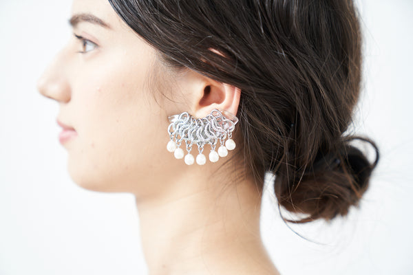 FRINGE PEARL EARRING